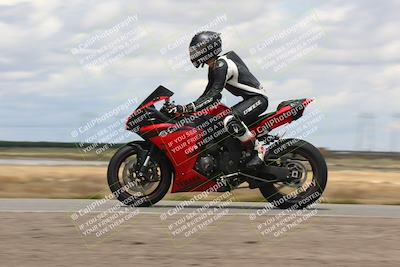 media/Apr-26-2024-TrackDaz (Fri) [[c4b677d280]]/C Group/140pm (Wheelie Bump)/